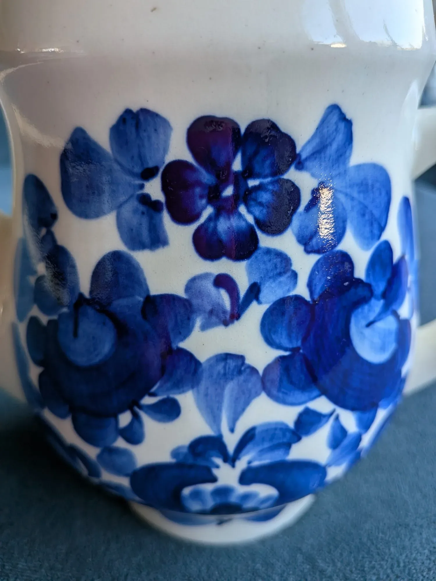 Blåblommig Vintage Tekanna – Svensk Fajans Melart Ceram - Bild 2