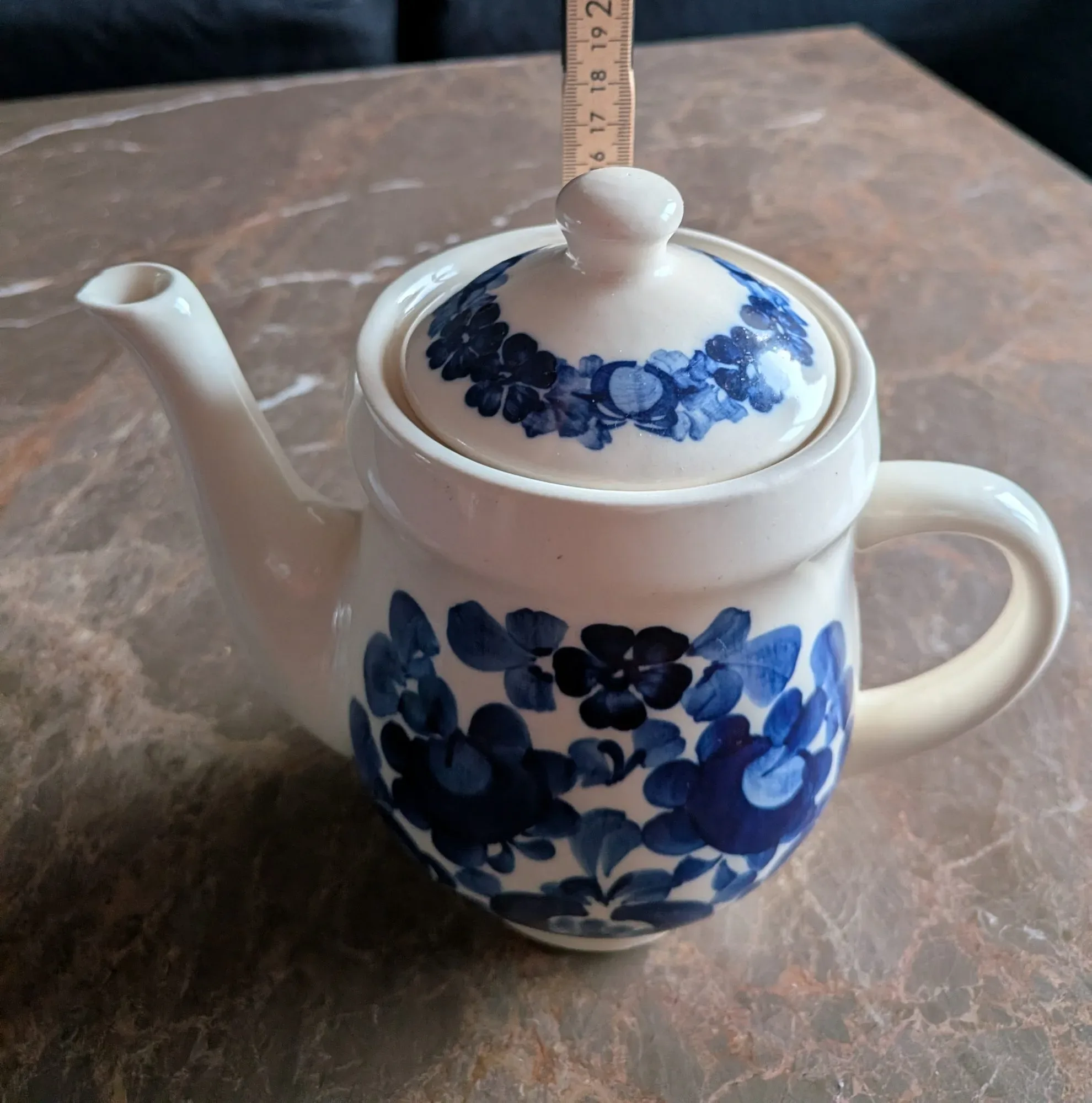 Blåblommig Vintage Tekanna – Svensk Fajans Melart Ceram - Bild 5