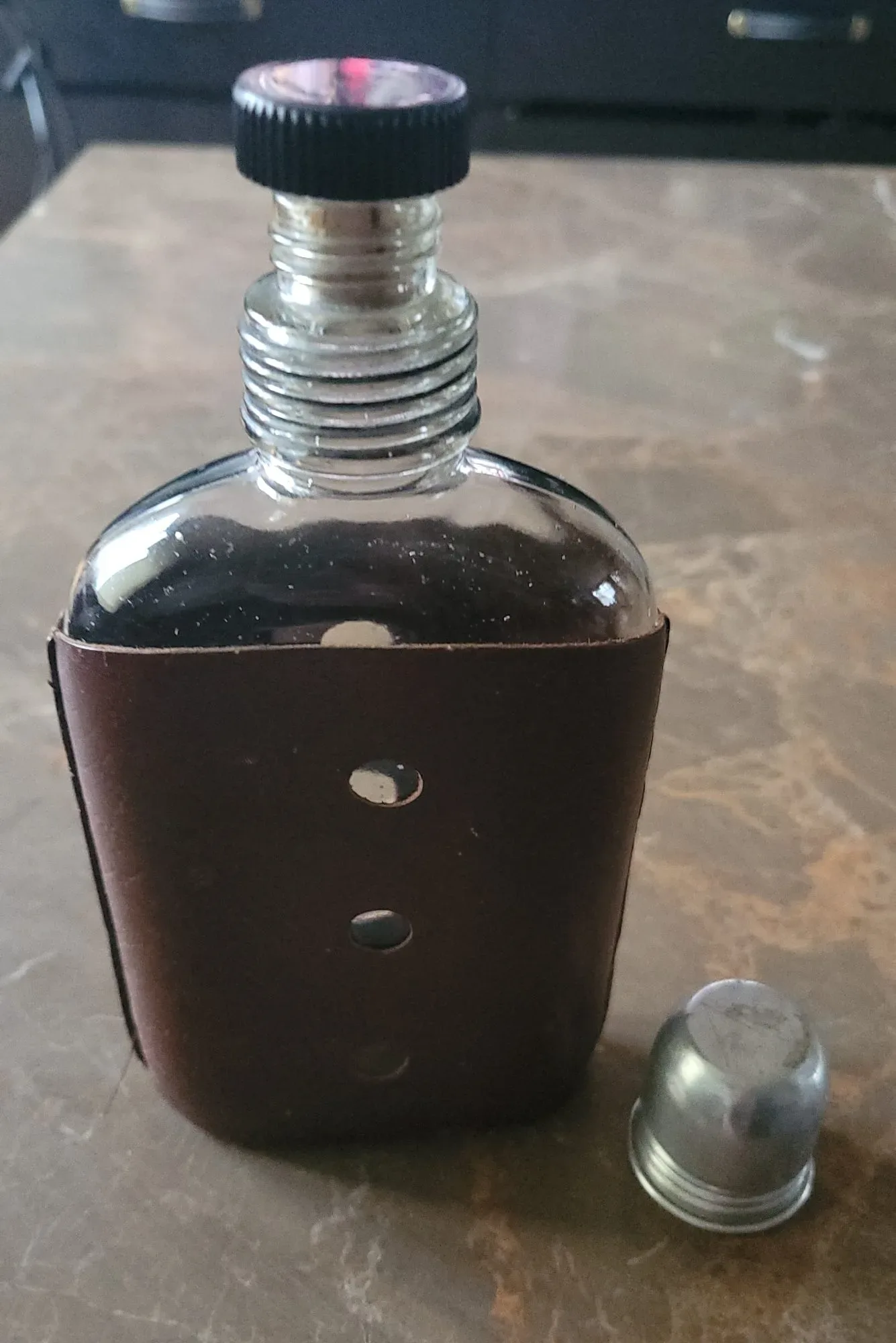 Vintage Plunta i Glas med Avtagbart Läderfodral - Bild 3