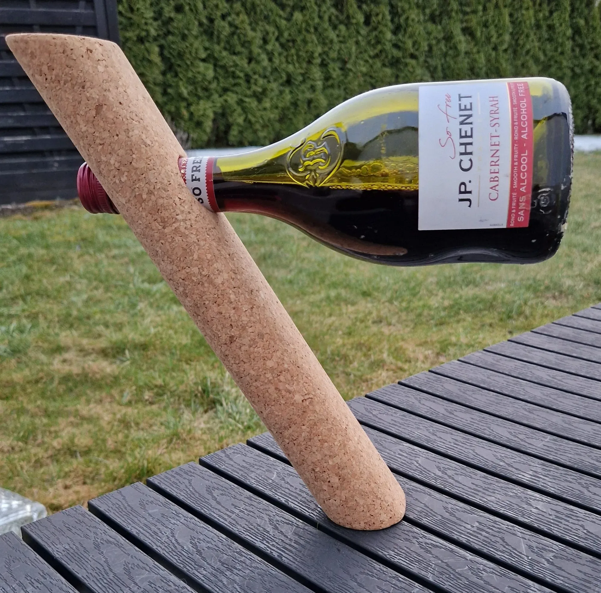 Unique Balancing Cork Bottle Holder – Materia Design - Image 3