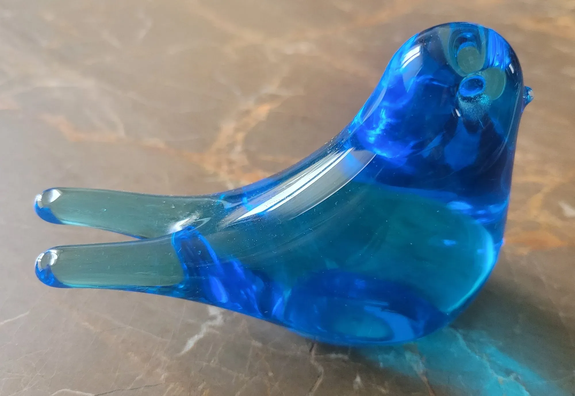 Beautiful Blue Glass Bird – Art Glass Figurine - Image 7