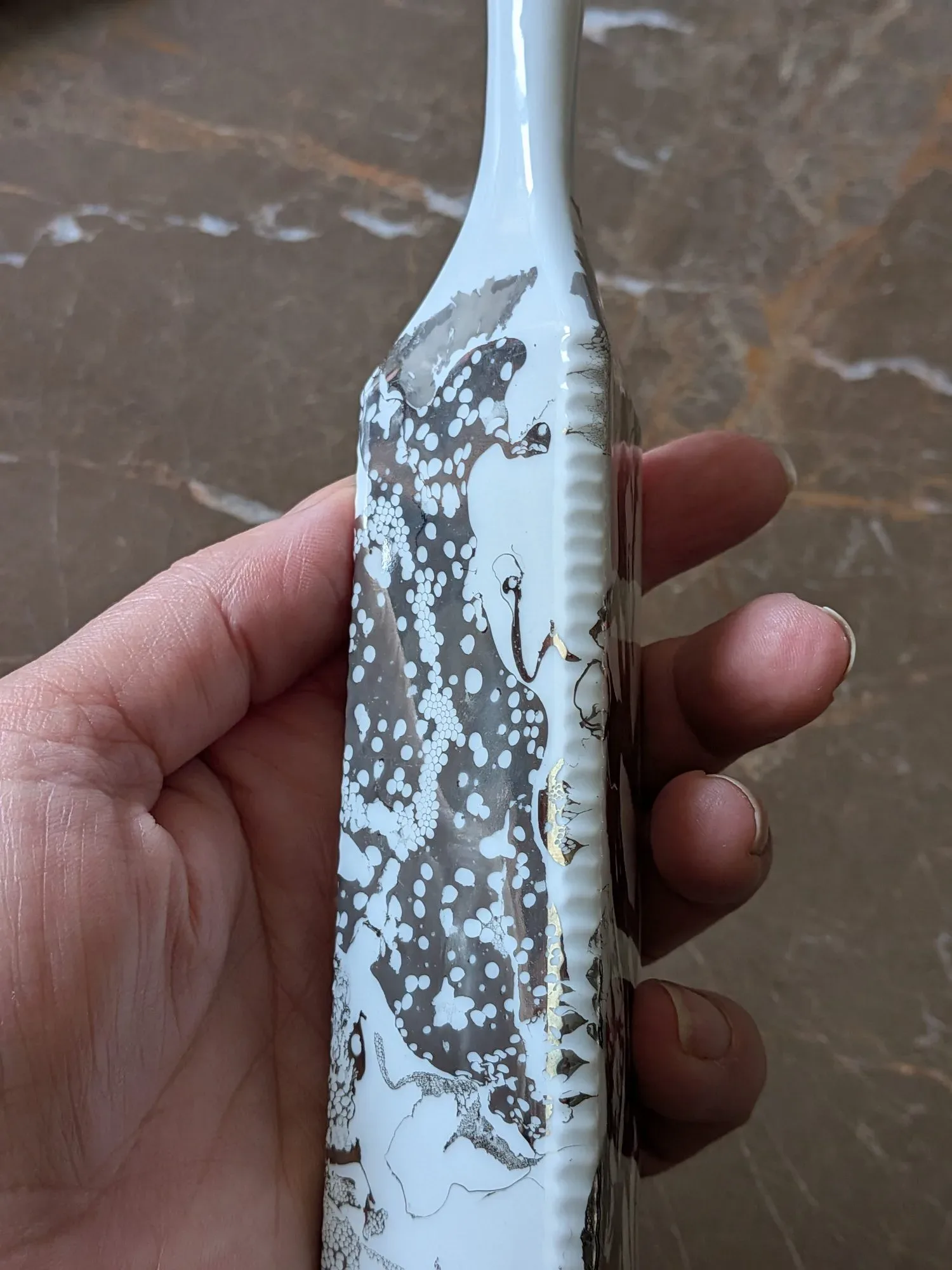Hutschenreuther Miniatyrvas – Abstrakt Design med Gulddetaljer - Bild 3