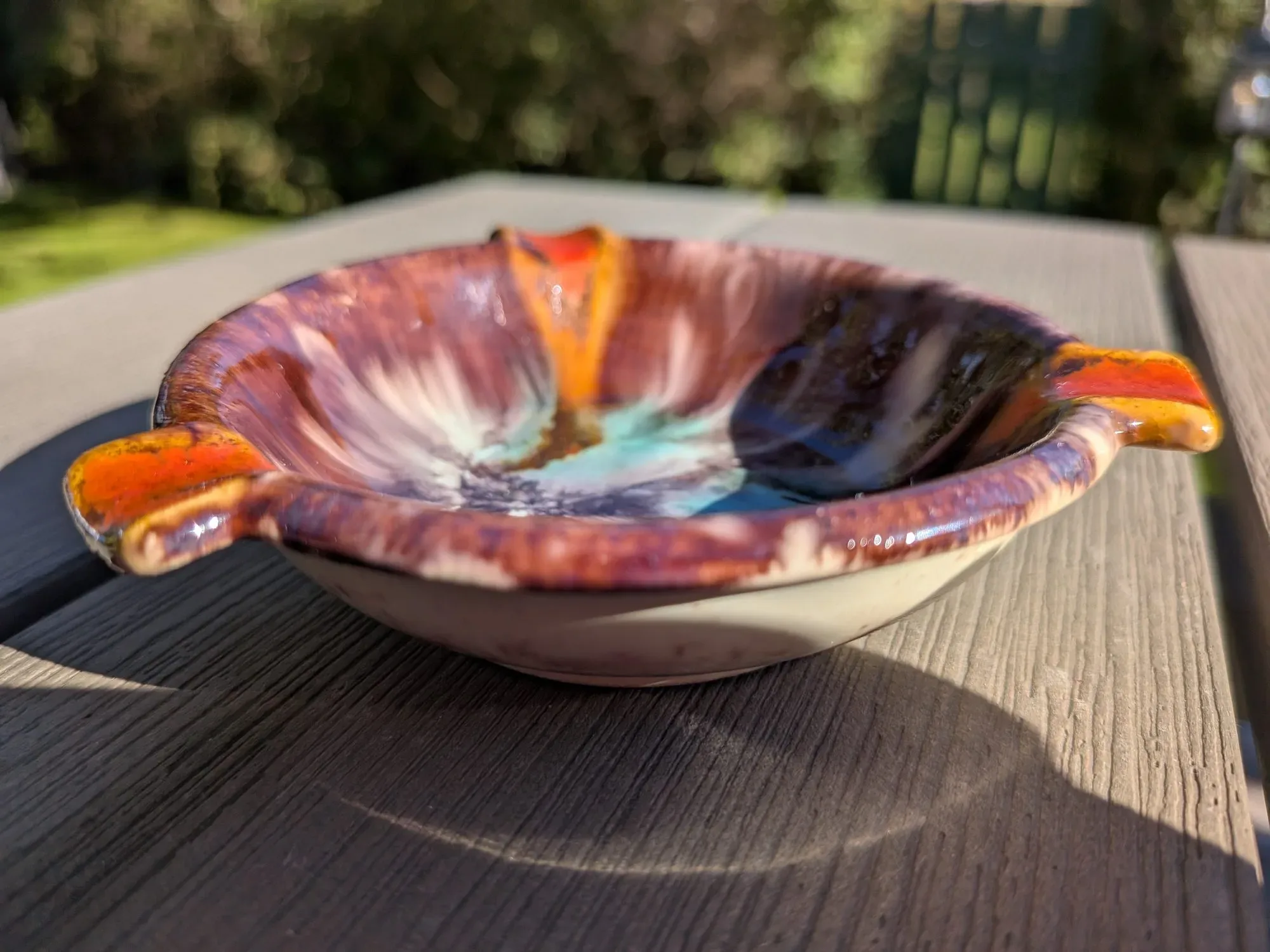 Unikt Vintage Keramikfat med Levande Drip Glaze