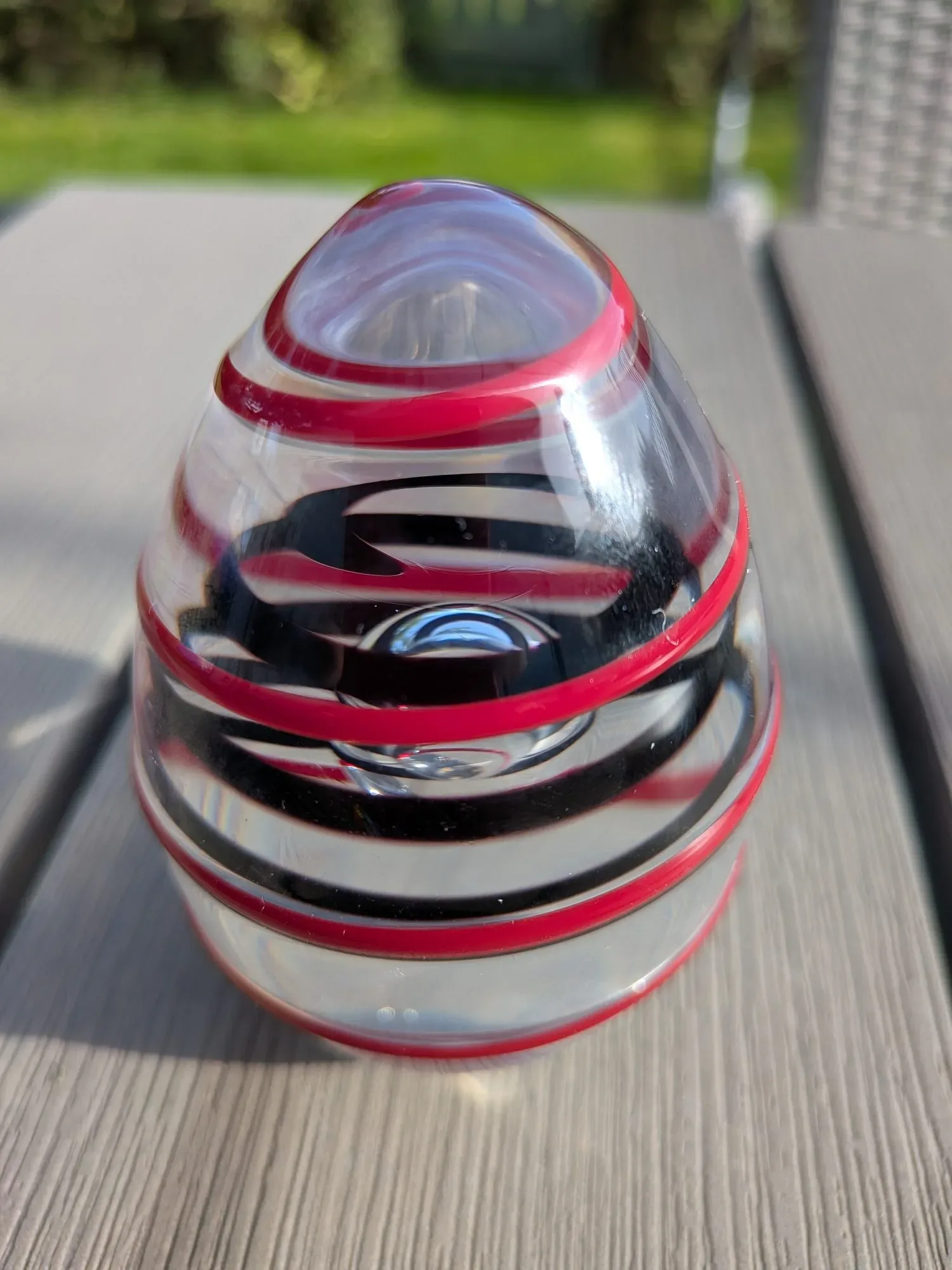 Vintage Glaspappersvikt Strömbergshyttan – Röd & Svart Spiral