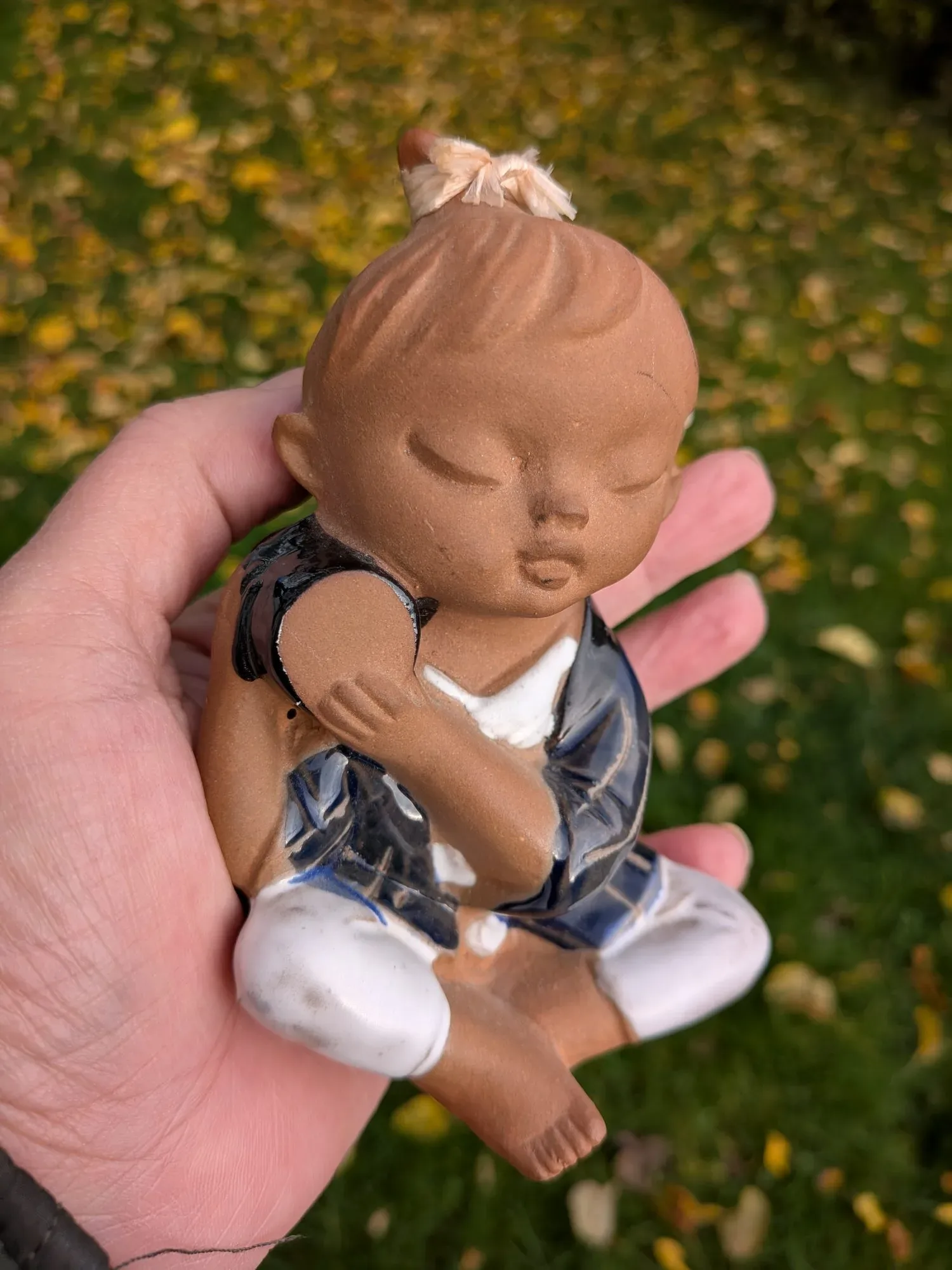 Charmig Vintage Keramikfigur – Sovande Barn - Bild 2