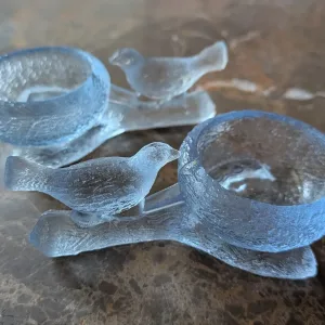 Fågelpar i Frostat Ljusblått Glas med Små Skålar