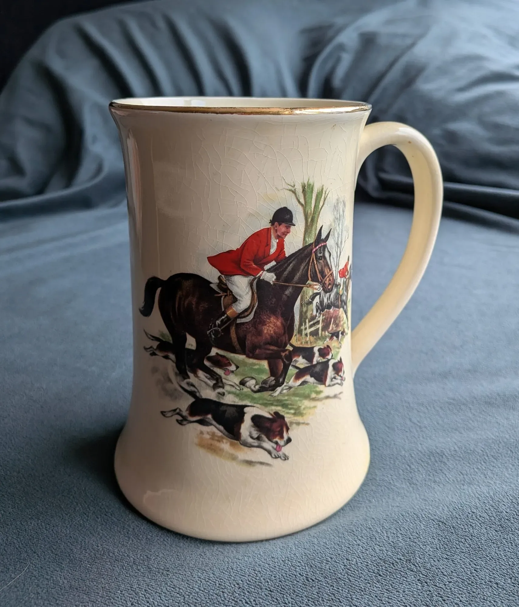 Vintage Mugg Crown Devon med Klassiskt Jaktmotiv