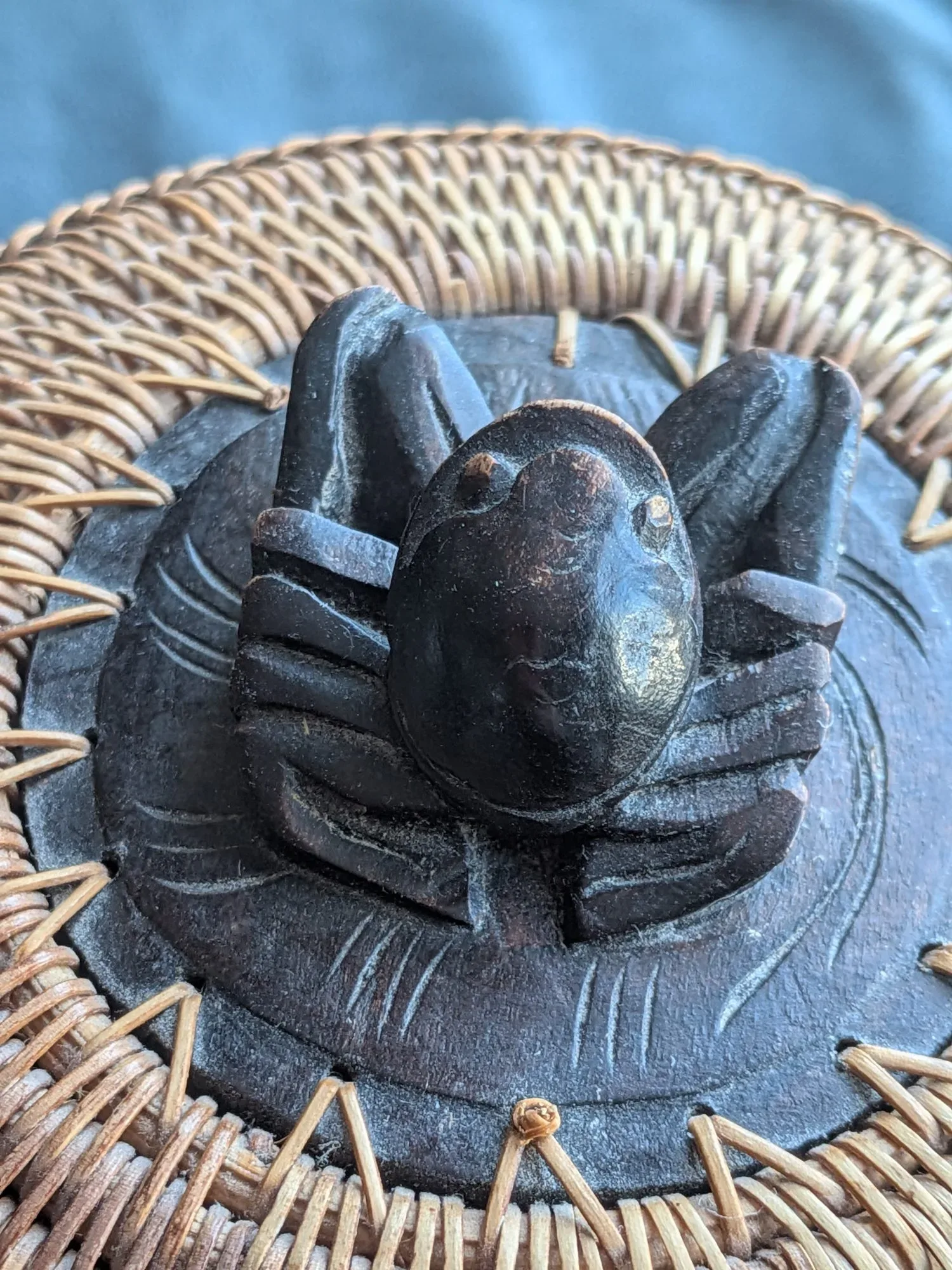 Decorative Braided Basket with Carved Insect - Image 7