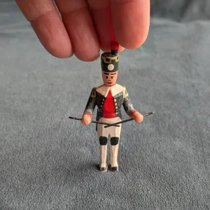 Vintage Träfigur Trumslagare – Handmålad Soldat