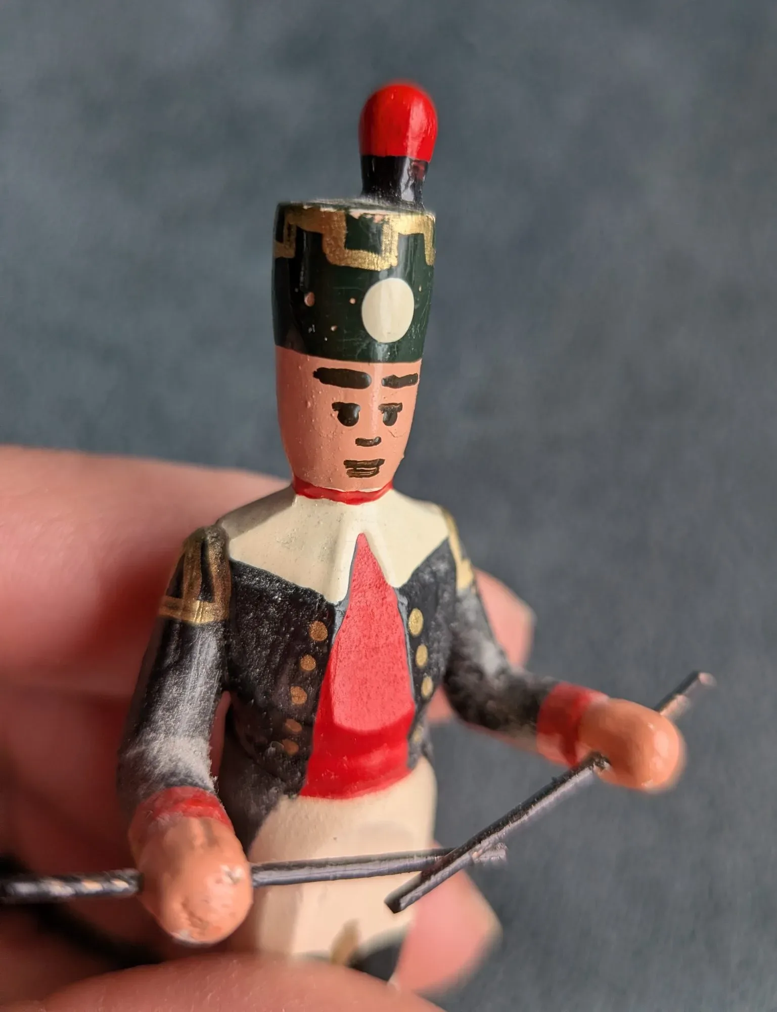 Vintage Träfigur Trumslagare – Handmålad Soldat - Bild 2