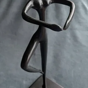 Elegant abstrakt figurin – Dansande kvinna, ca 28 cm