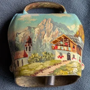 Handmålad Alpinsk Koskälla i Mässing, Vintage