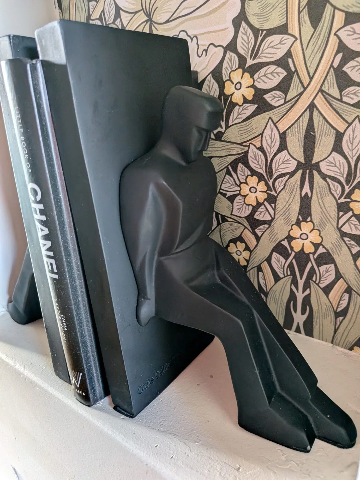 Designade Bokstöd Kikkerland – Chris Collicott, Svart - Bild 8