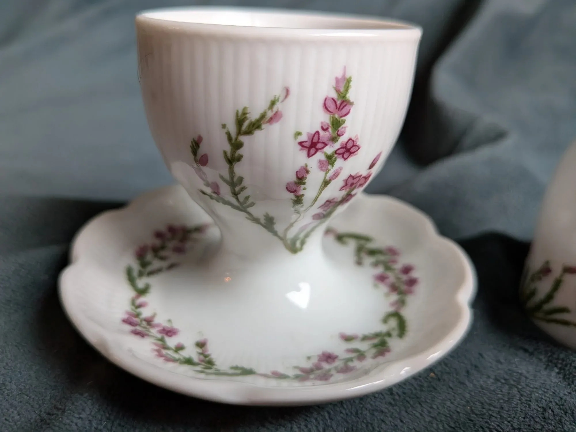 Kaiser Porcelain Egg Cup & Salt Shaker – Calluna Vulgaris, 1982 - Image 8