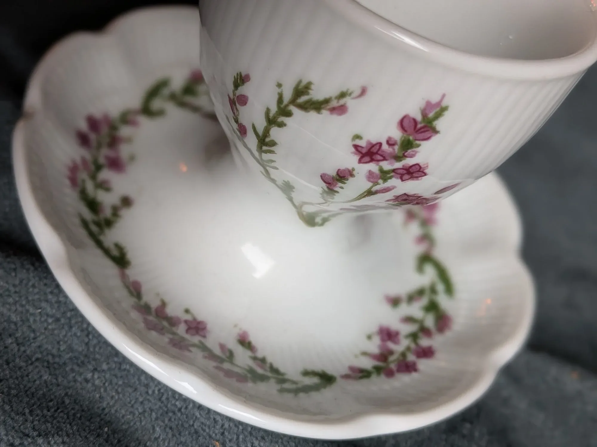 Kaiser Porcelain Egg Cup & Salt Shaker – Calluna Vulgaris, 1982 - Image 5