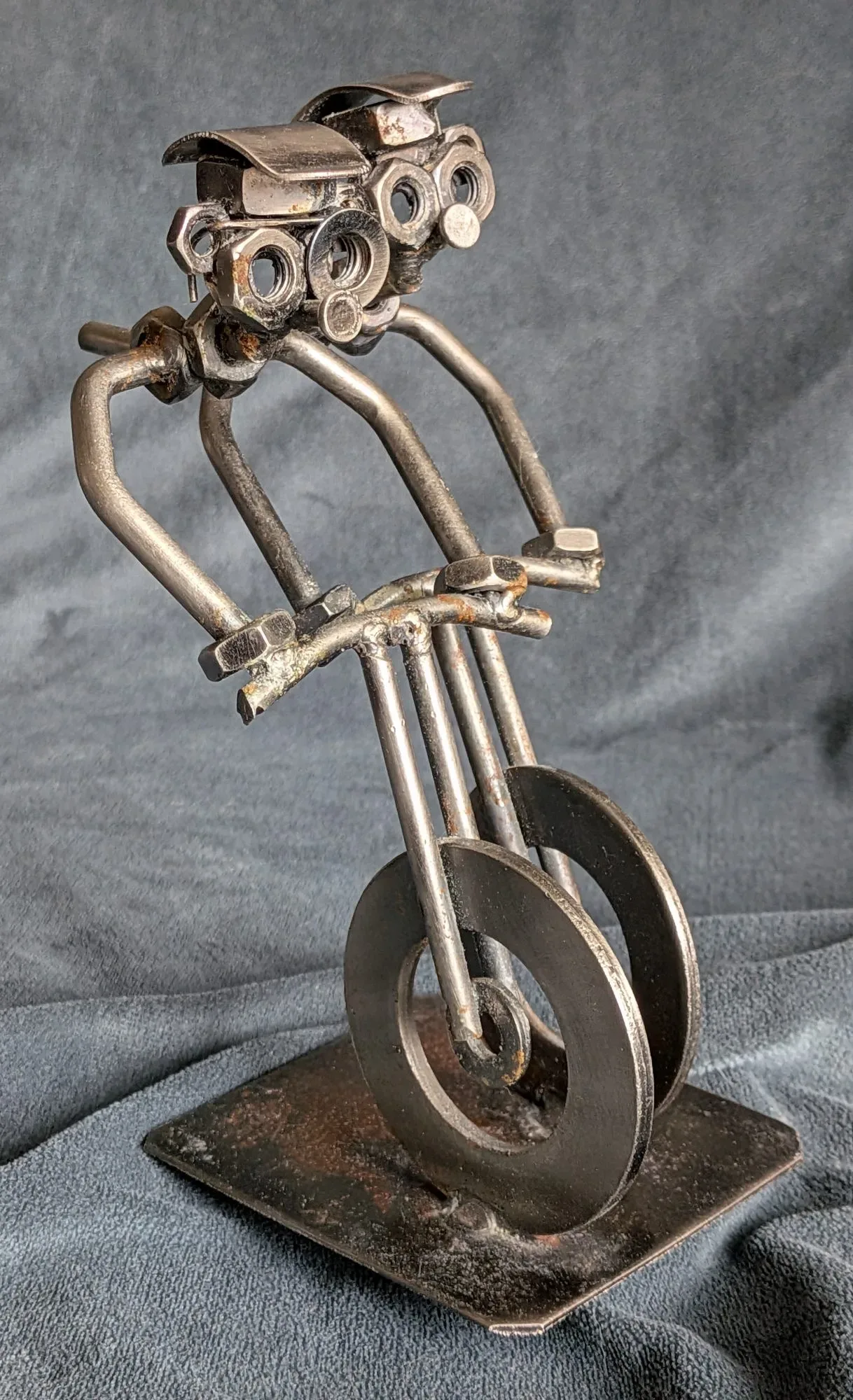 Unik Metallskulptur: Cyklande Par