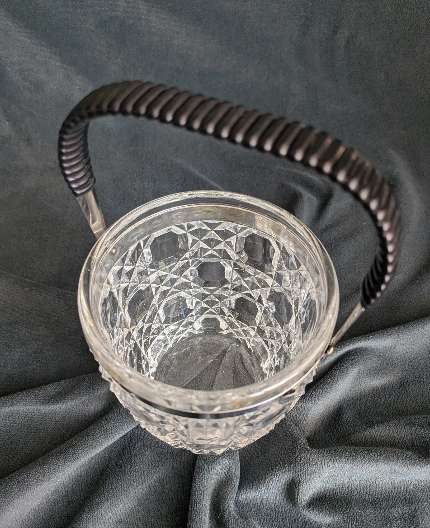 Elegant Ishink i Facetterat Glas och Rostfritt Stål - Bild 7
