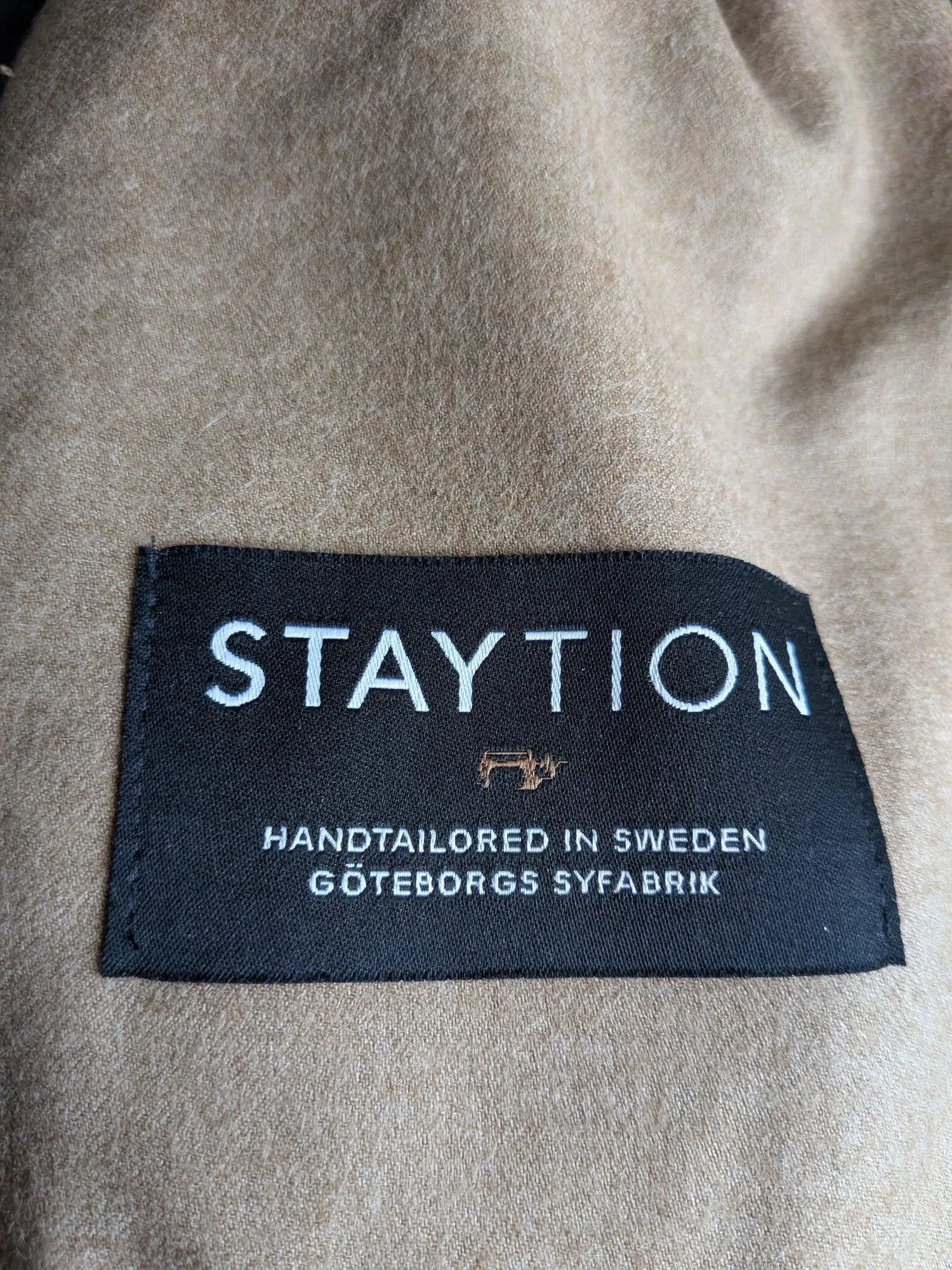 STAYTION Handmade Wool Blend Mittens – Plaid & Solid Color - Image 2