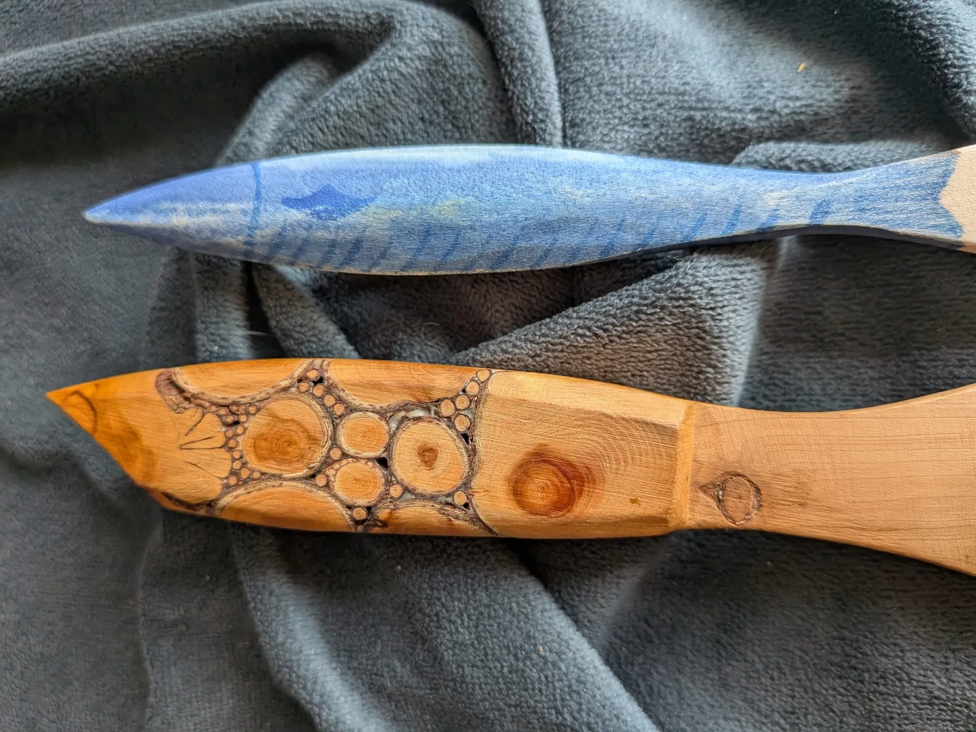 Gullsmidja Åholmens Butter Knife & Hand-Painted Fish Fork Set - Image 3