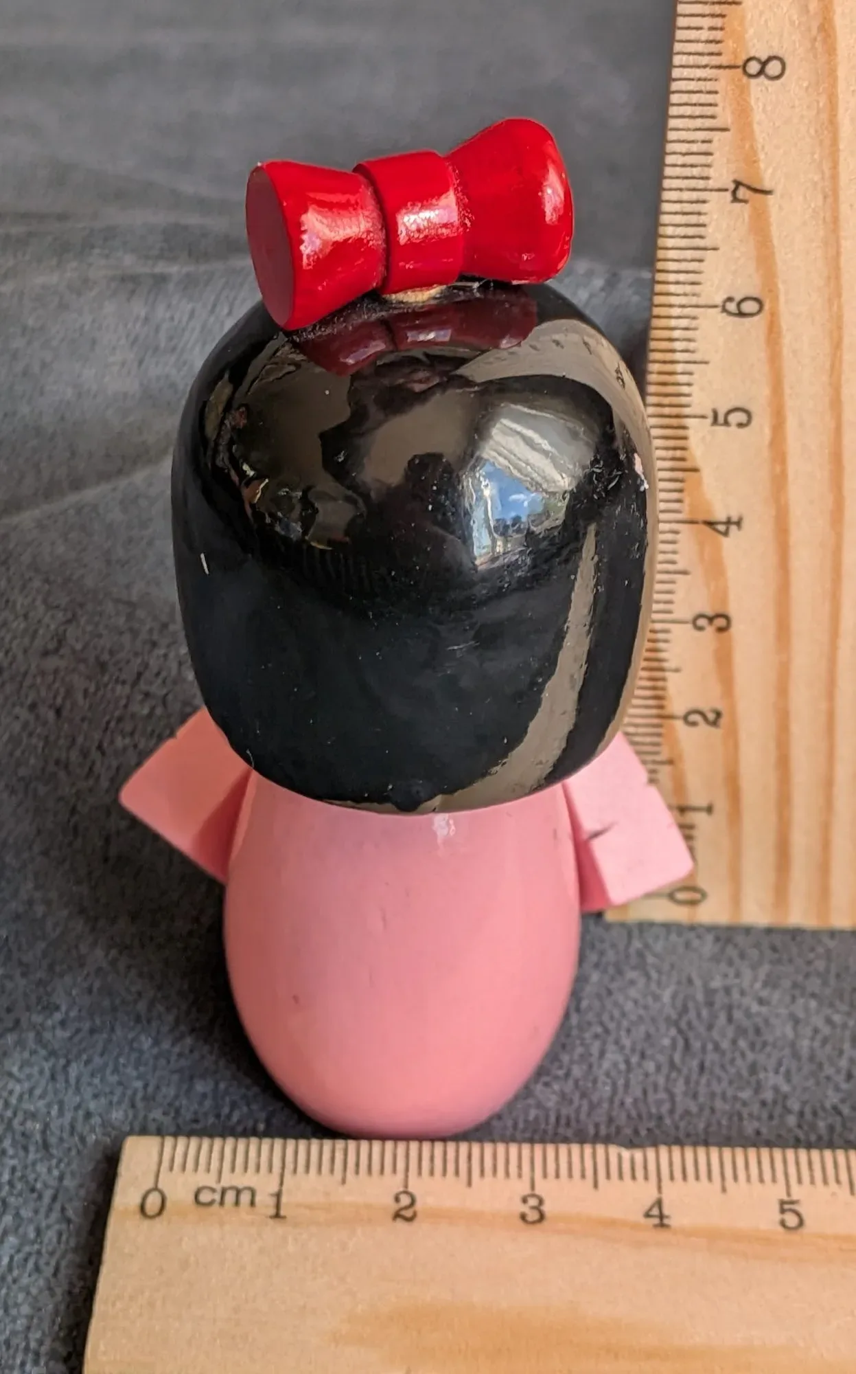 Vintage Kokeshi-docka i trä med rosa kimono - Bild 2