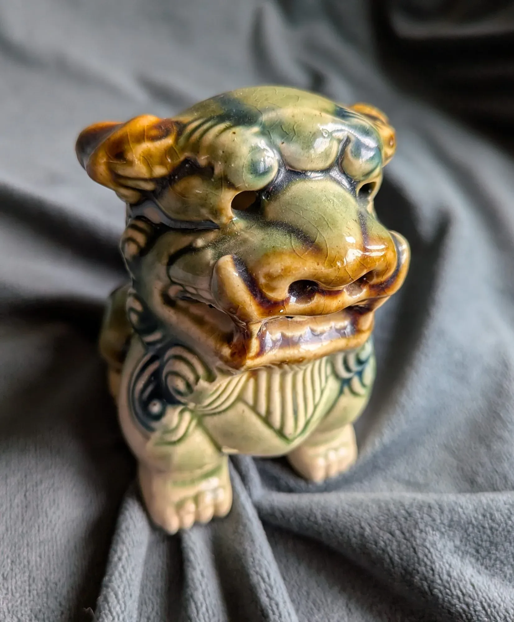 Vintage Ceramic Lion Figure, Crackle Glaze, Asian Style