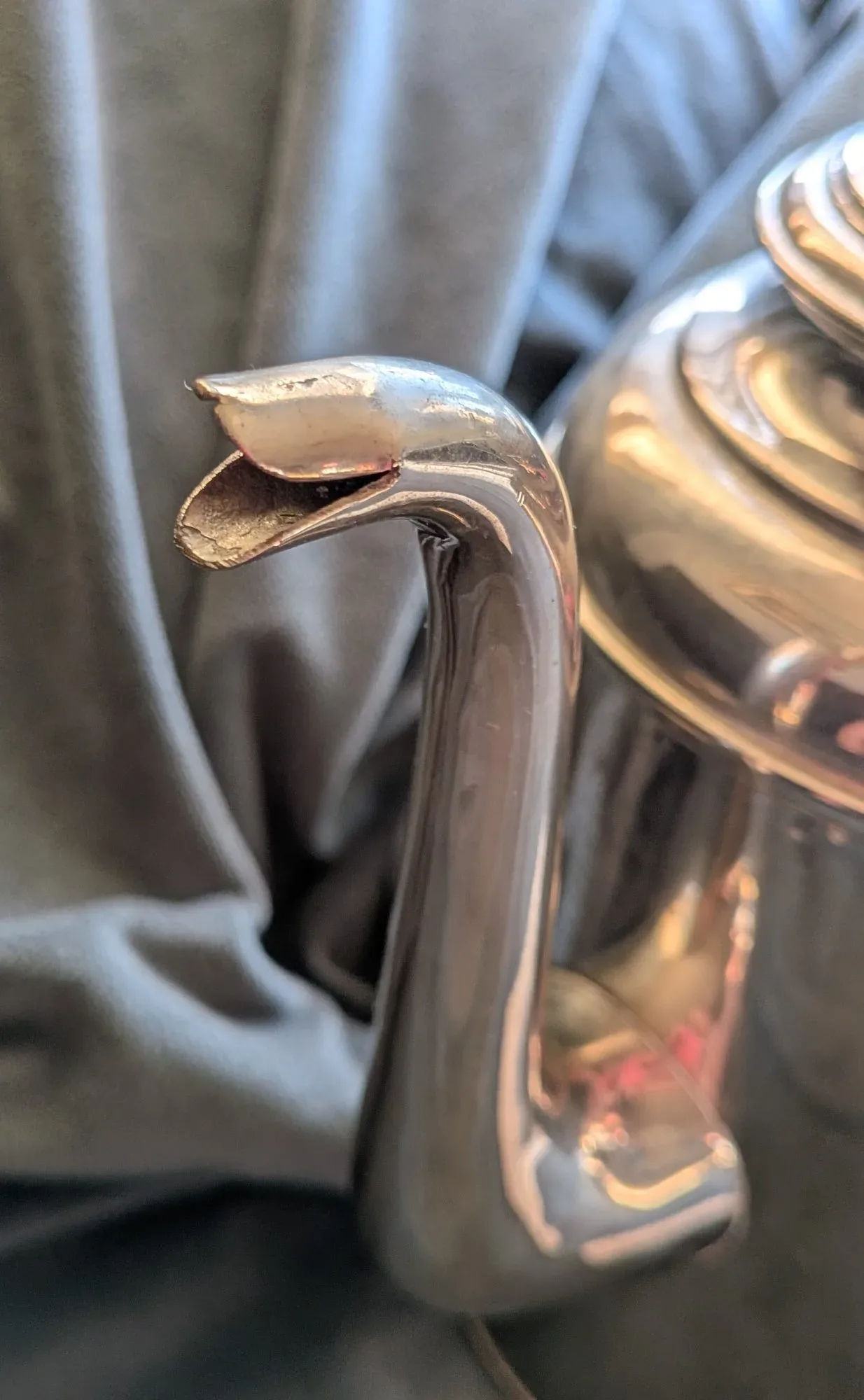 Gedigen Kaffekanna i Silverpläterad Metall, Trä - Bild 4