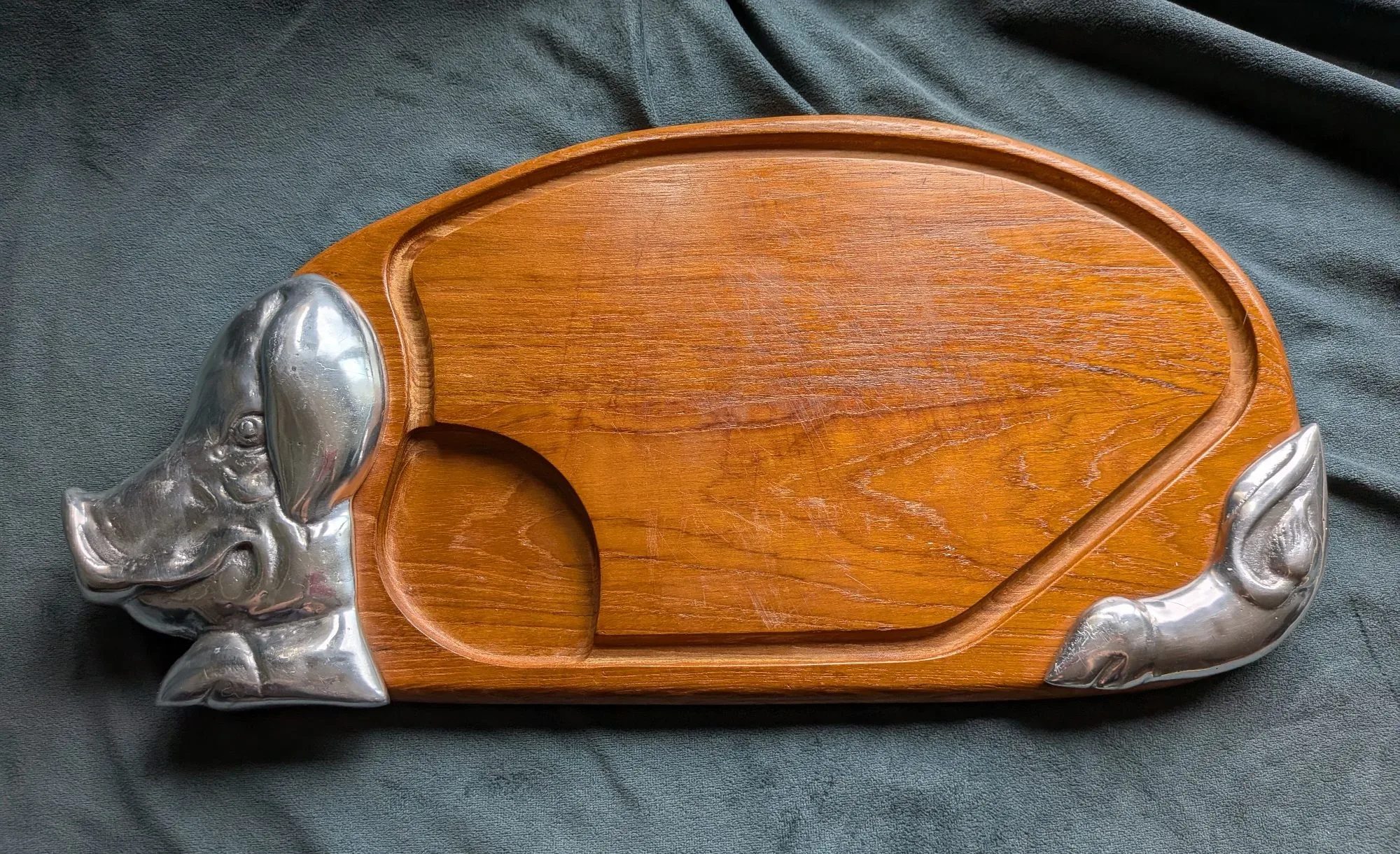 Vintage Skärbräda Trä & Metall, Grisdesign