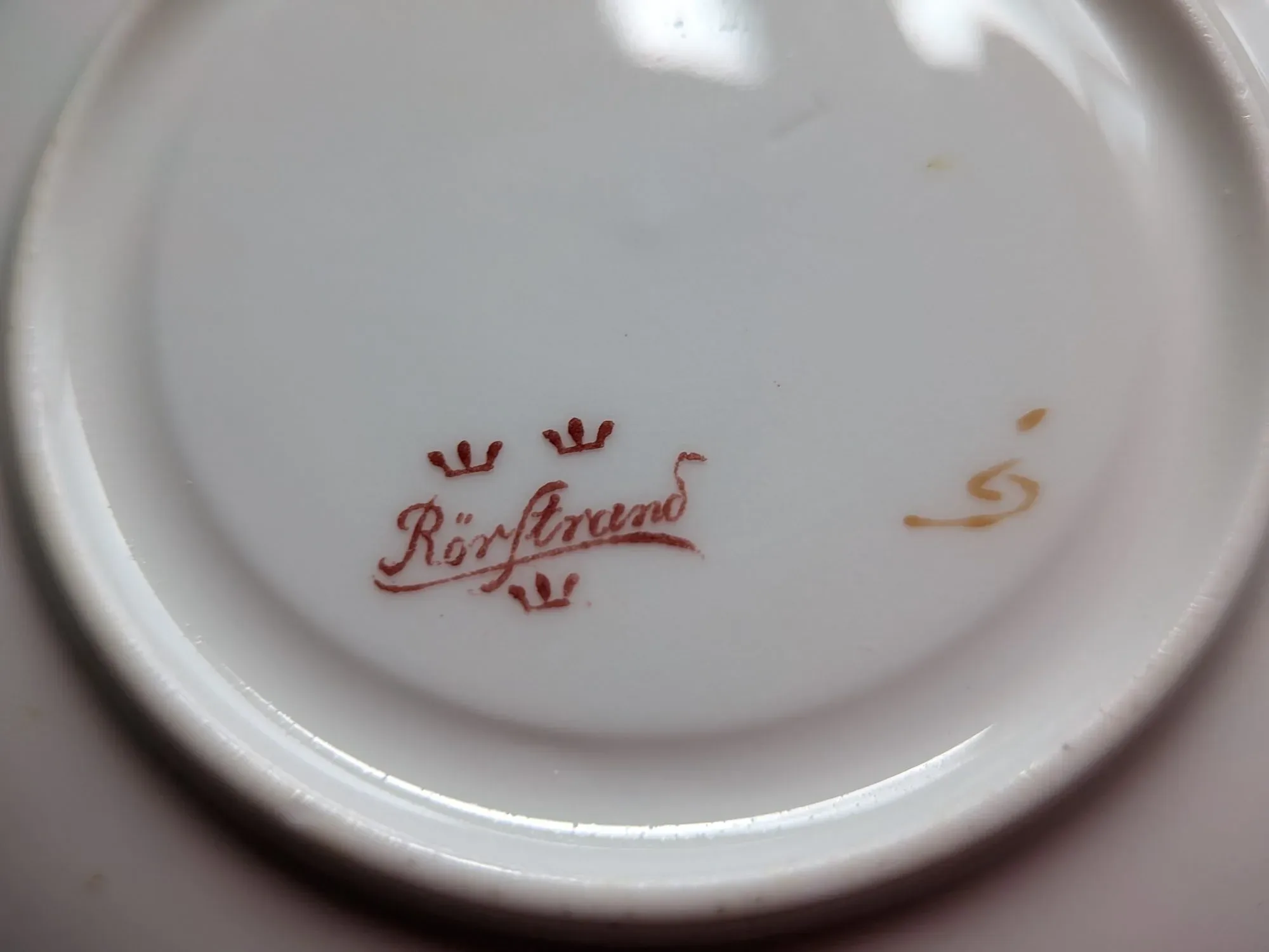 Rörstrand Porcelain Cups & Saucers, 5 Sets, Floral Decor - Image 13