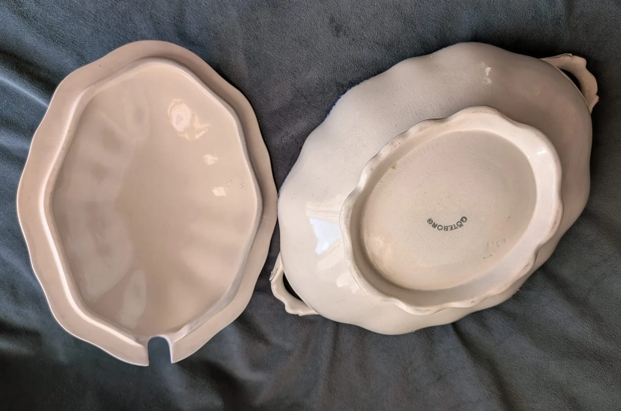 Antique Porcelain Tureen, Blue & Gold Details, Crazing - Image 9