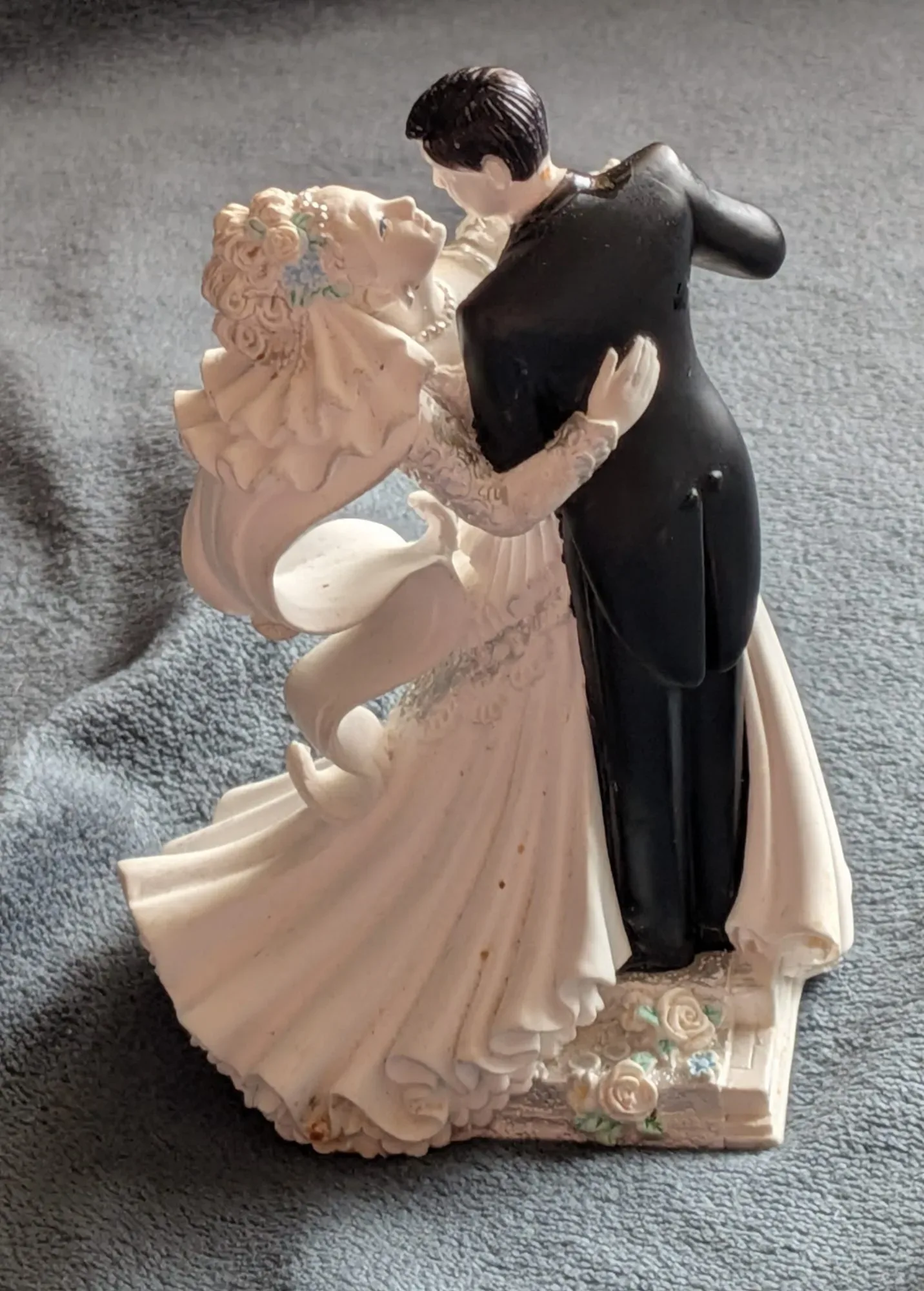 Dancing Bridal Couple Figurine, Resin, Wedding Decor - Image 5