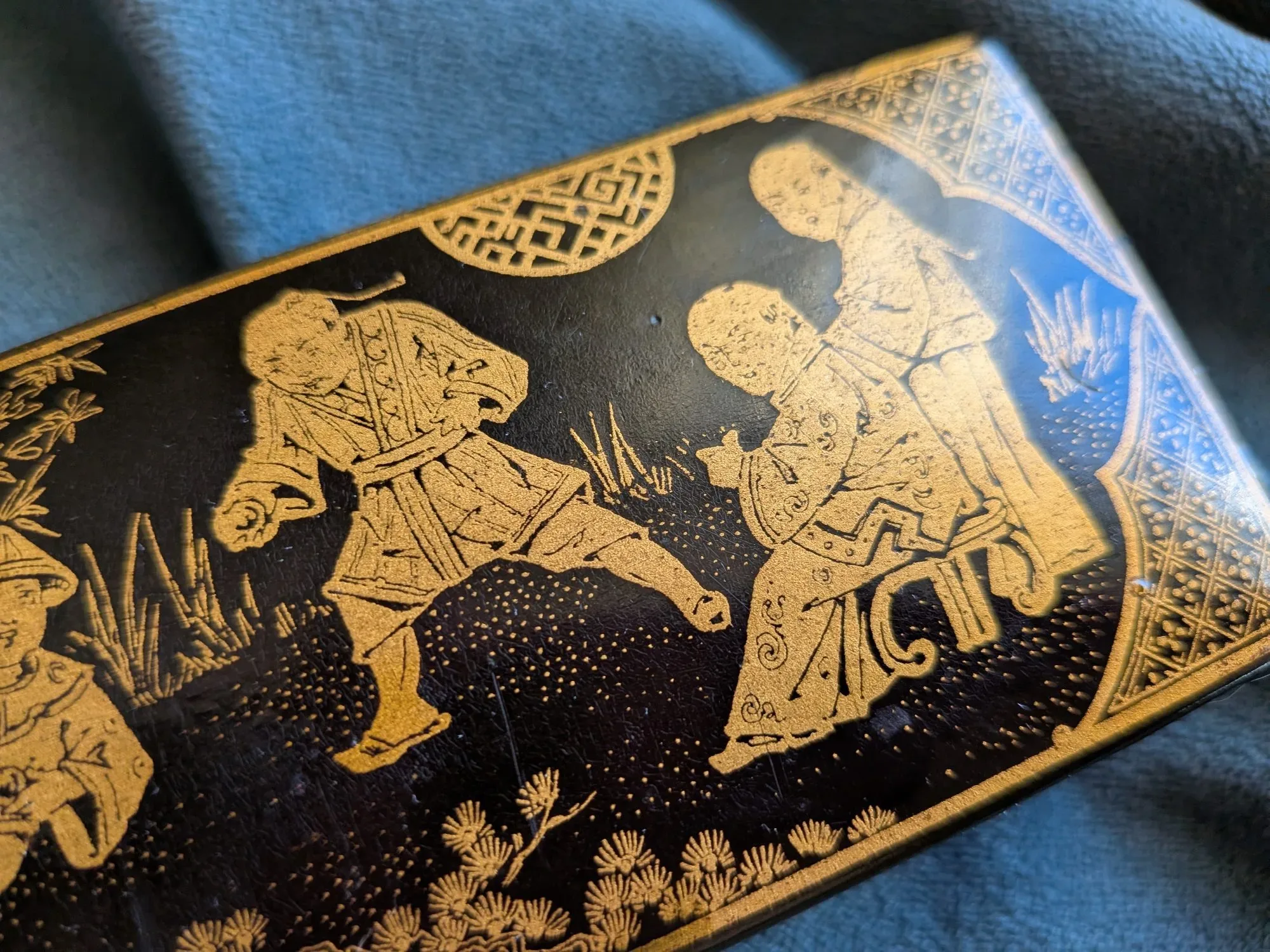 Lacquered Box, Oriental, Figurative Decor - Image 10