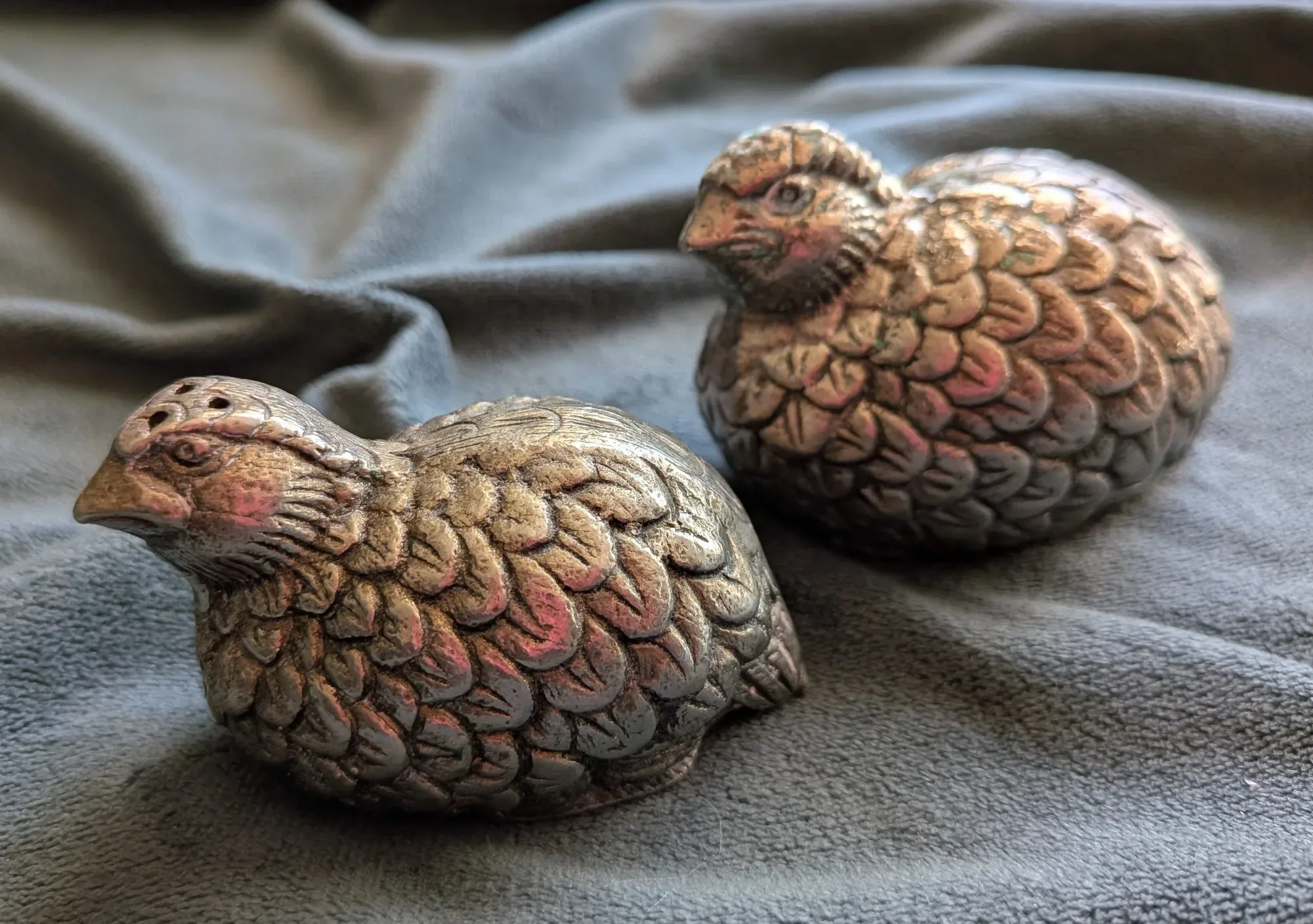 Quail Motif Cast Metal Salt & Pepper Shakers - Image 9
