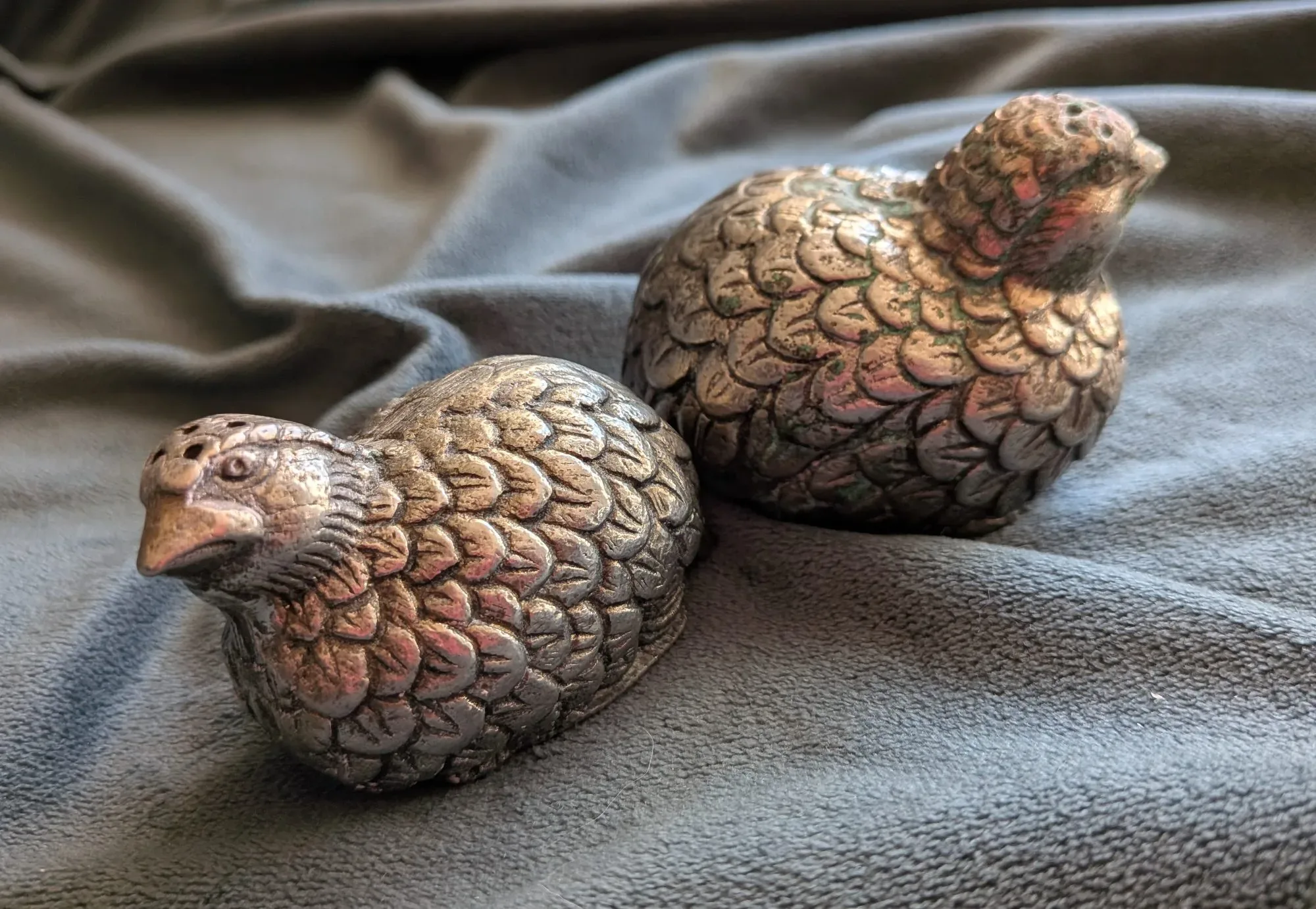 Quail Motif Cast Metal Salt & Pepper Shakers - Image 6