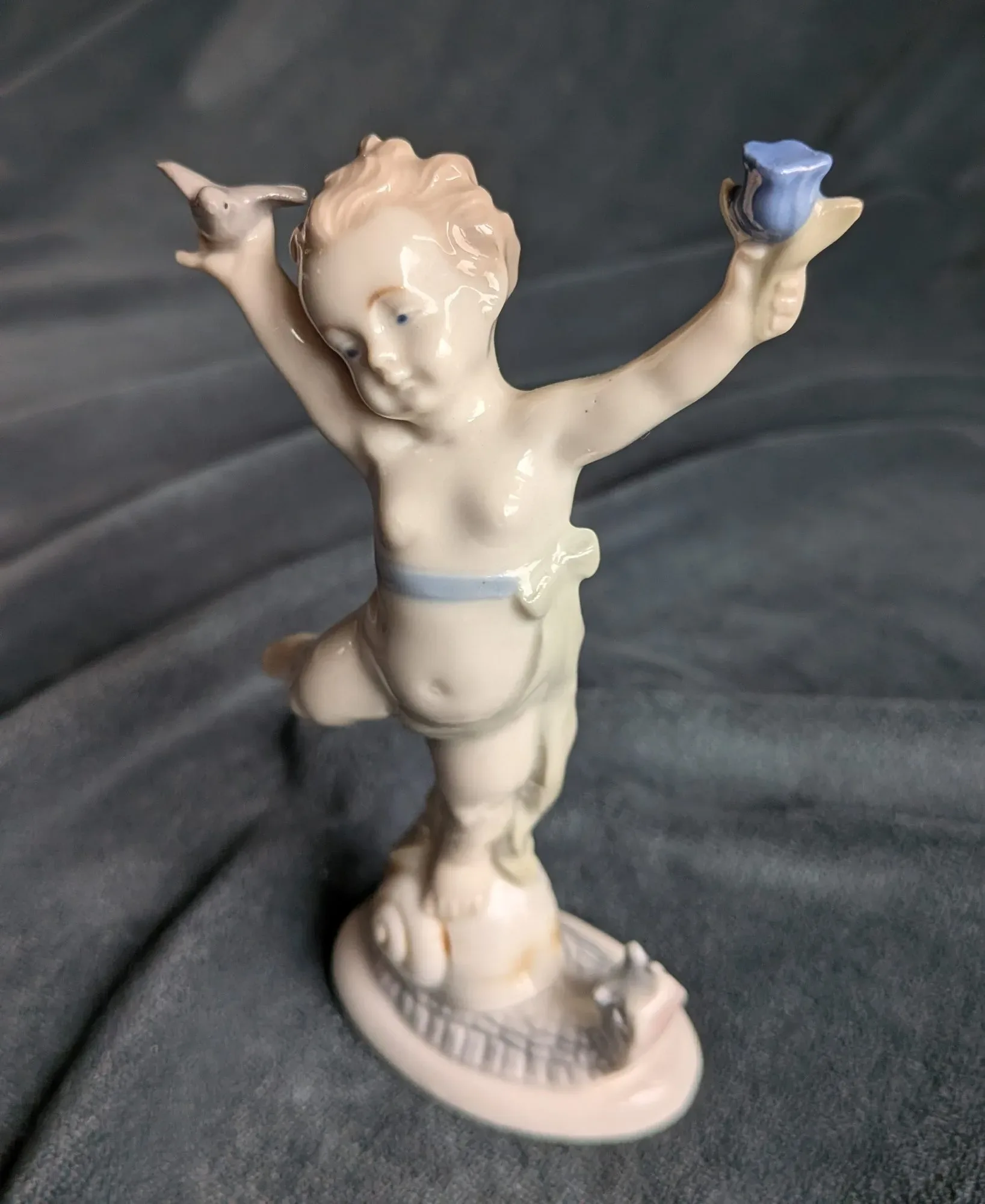 GDR Porslinsfigurin Putto, Tidstypisk - Bild 9