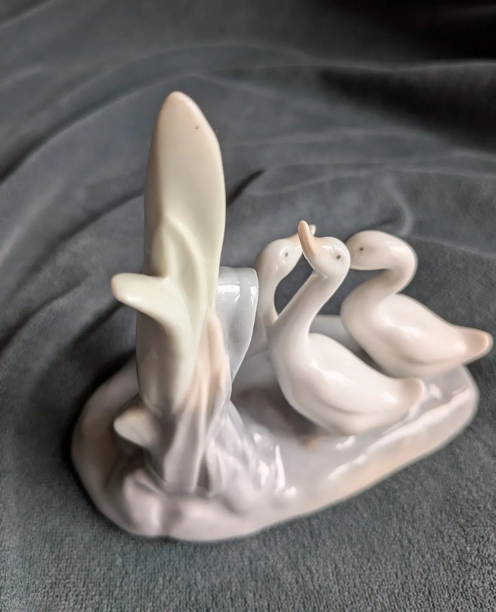 NAO Porslinsfigur Tre Änder Svanar Spanskt Hantverk - Bild 6